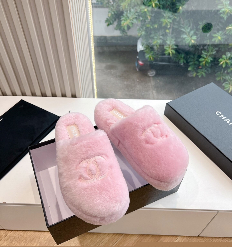 Ch*el slippers
